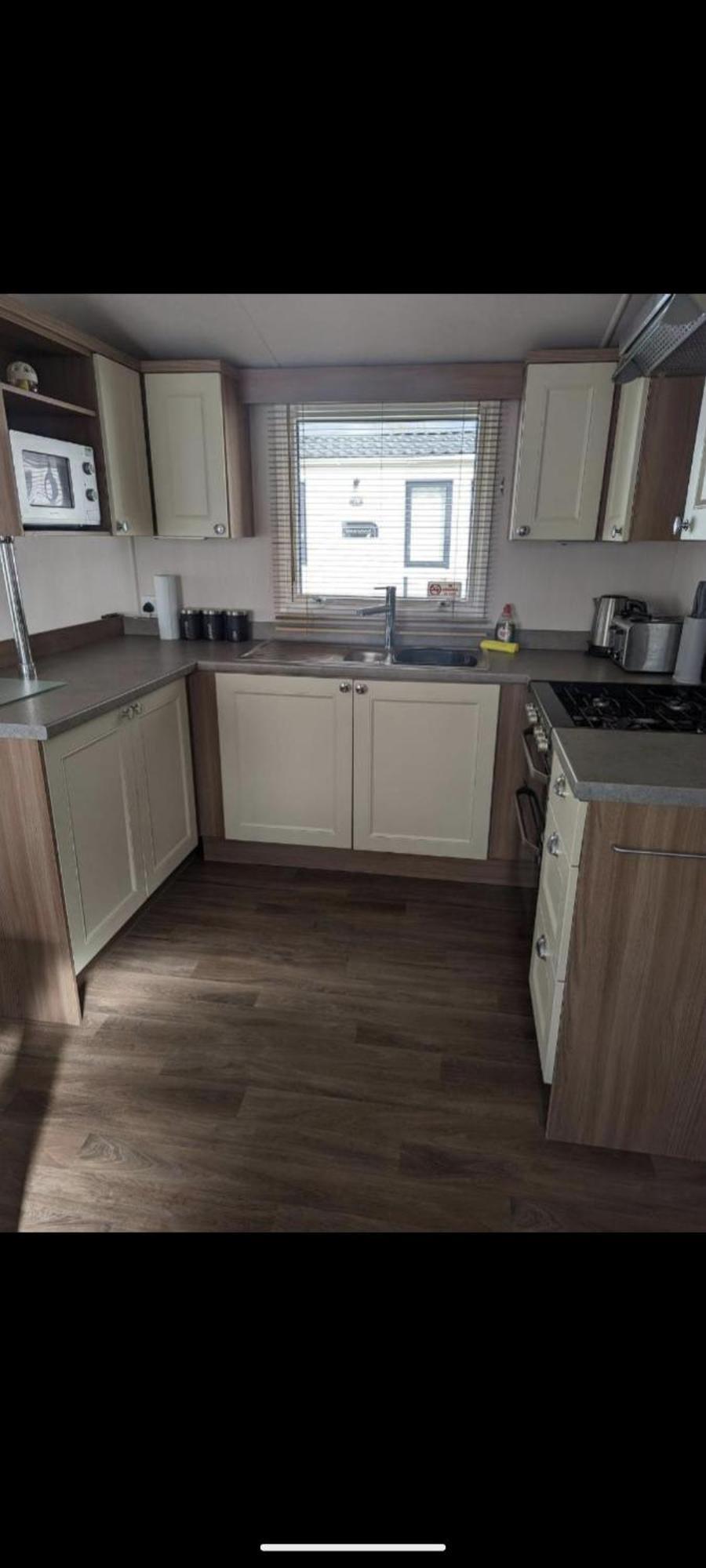Swift Holidays At Combe Haven Holiday Park Гастингс Номер фото
